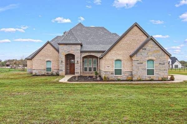 119 Esther Court, Millsap, TX 76066