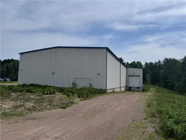 98 INDUSTRIAL AVE, Petawawa, ON K8H 2W8