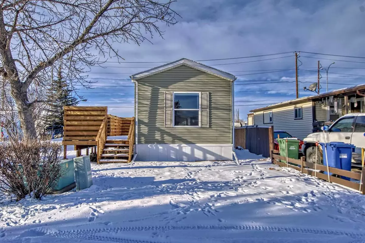 Calgary, AB T2C 2H4,9090 24 ST SE #105