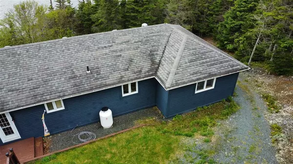 Avondale, NL A0A1B0,215 Governor's Road