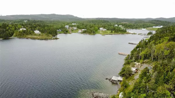 Avondale, NL A0A1B0,215 Governor's Road