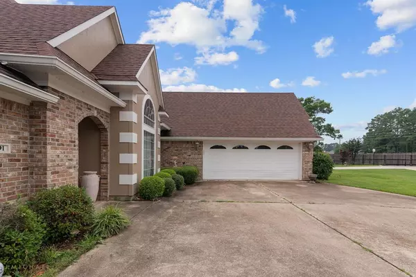 Shreveport, LA 71118,2191 Burgundy Ridge Loop