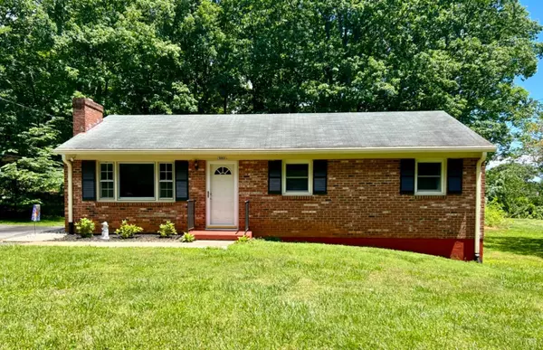 181 Wildwood DR, Madison Heights, VA 24572