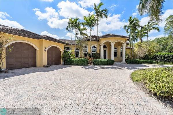 12380 NW 14th St, Plantation, FL 33323