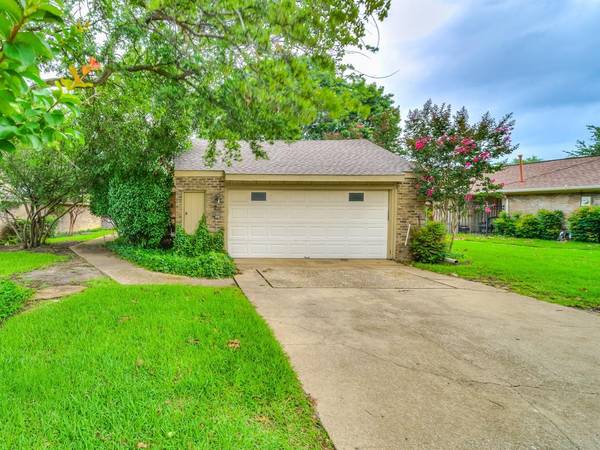 4005 Winter Park Lane, Addison, TX 75001