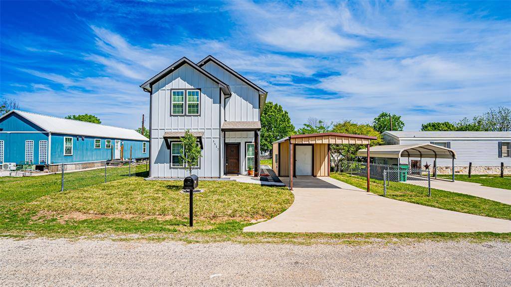 5517 Clear View Drive, Granbury, TX 76048