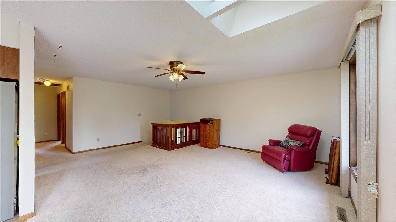 Iowa City, IA 52240,1928 Delwood Dr