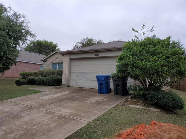 207 Oakhurst Drive, Seagoville, TX 75159