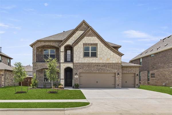 811 Brenda Drive, Mansfield, TX 76063