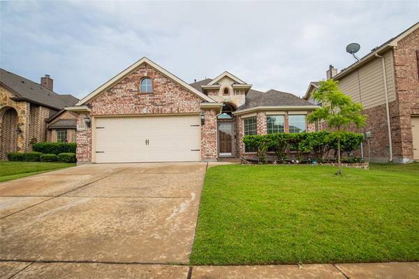 1312 Soaptree Lane, Fort Worth, TX 76177