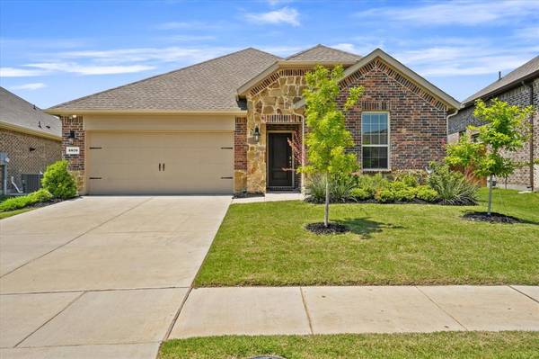 2070 Tahoka Lane, Heath, TX 75126