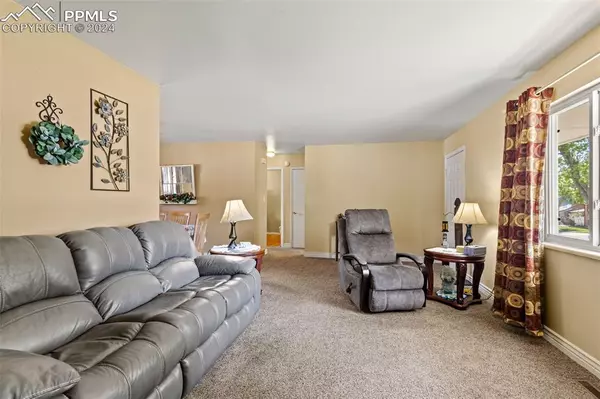 Colorado Springs, CO 80909,1215 Bowser DR