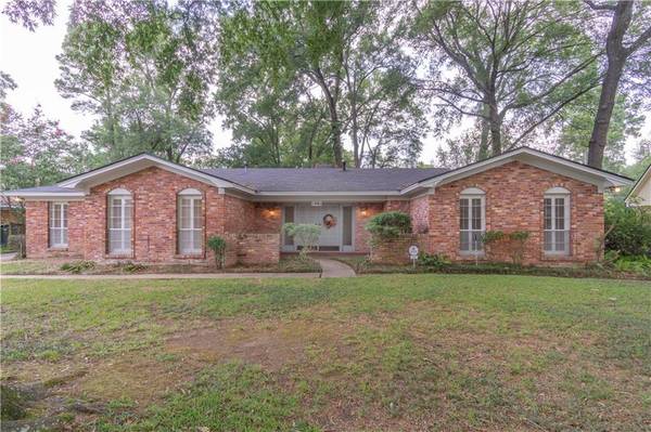 517 Dunmoreland Drive, Shreveport, LA 71106