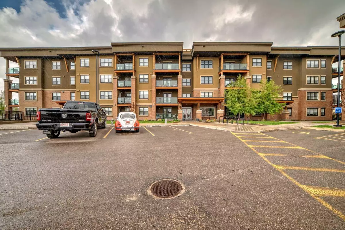 Airdrie, AB T4A0W8,10 Market BLVD SE #1106