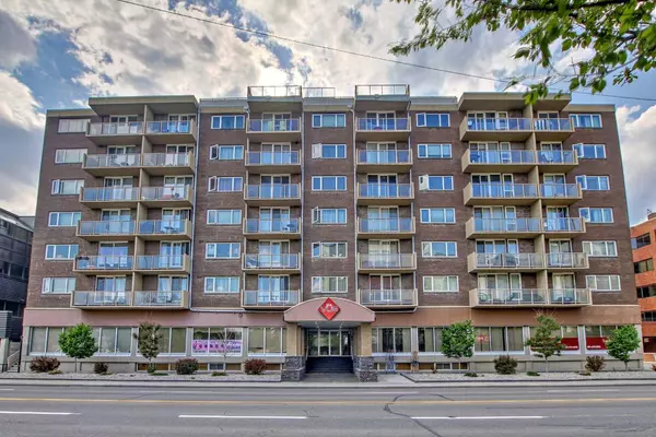 Calgary, AB T2N 2A3,429 14 ST NW #407