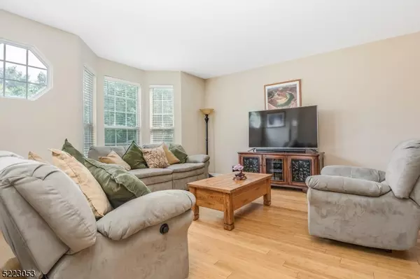 Raritan Twp., NJ 08822,27 Chesterfield Ct