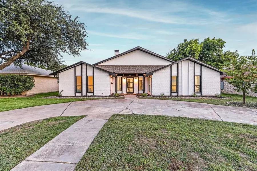 3036 Kinkaid Drive, Dallas, TX 75220