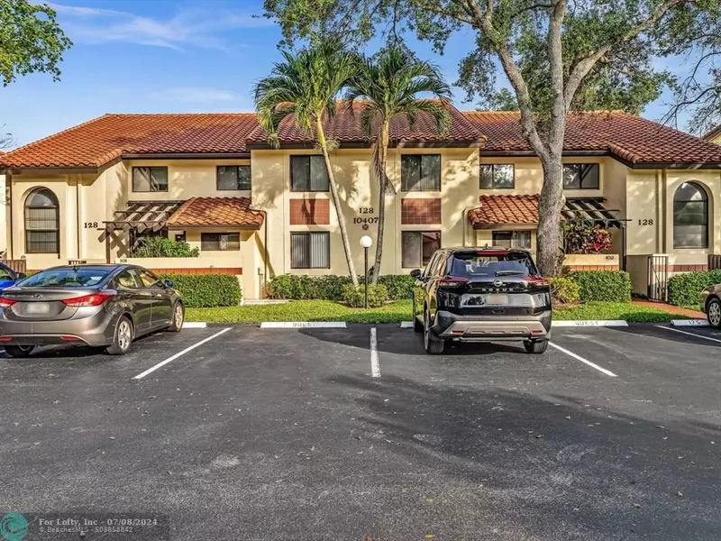 10407 S Circle Lake Dr  #102, Boynton Beach, FL 33437