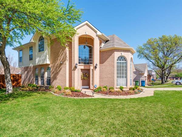 2301 Sunflower Lane, Flower Mound, TX 75028