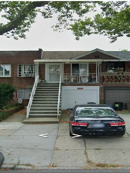 730 Dunne CT, Brooklyn, NY 11235