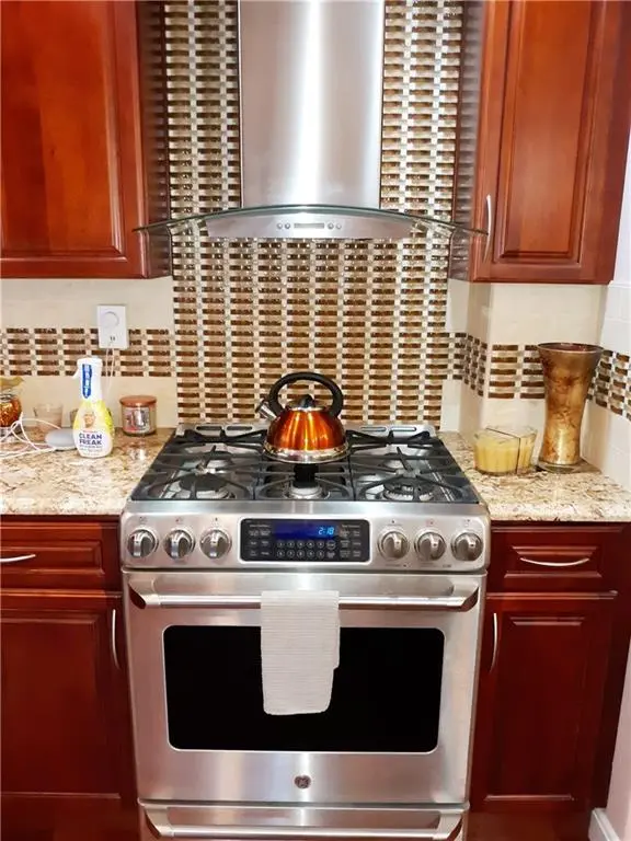 Brooklyn, NY 11234,1127 East 73rd ST