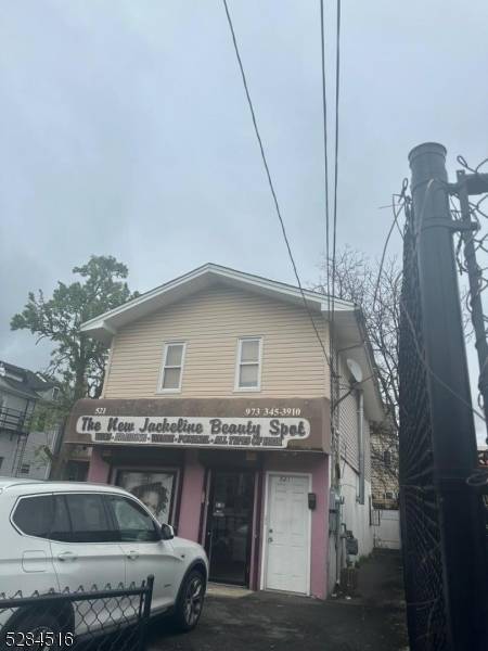 521 E 18Th St, Paterson City, NJ 07514