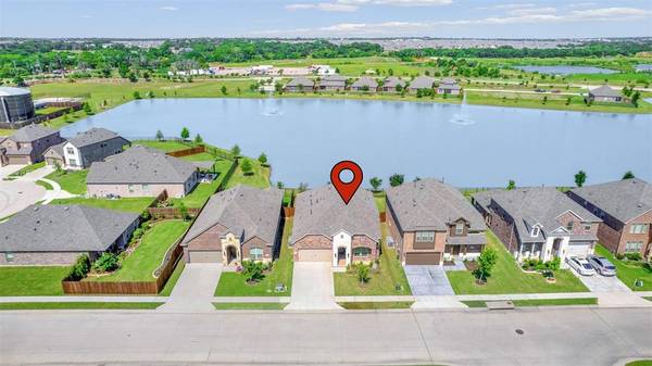 2605 Madera Canyon Road, Aubrey, TX 76227