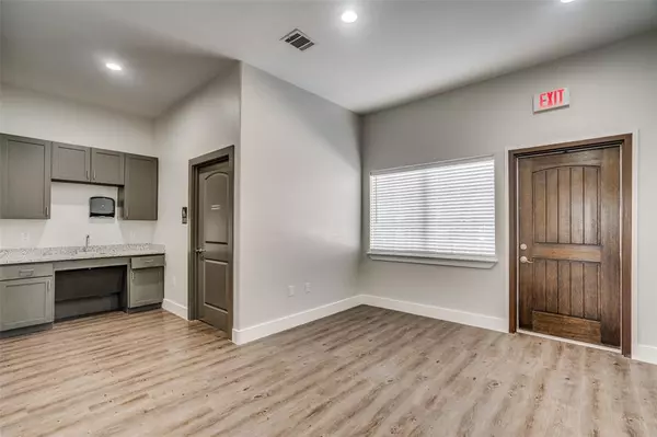 Plano, TX 75074,1805 k Avenue #200