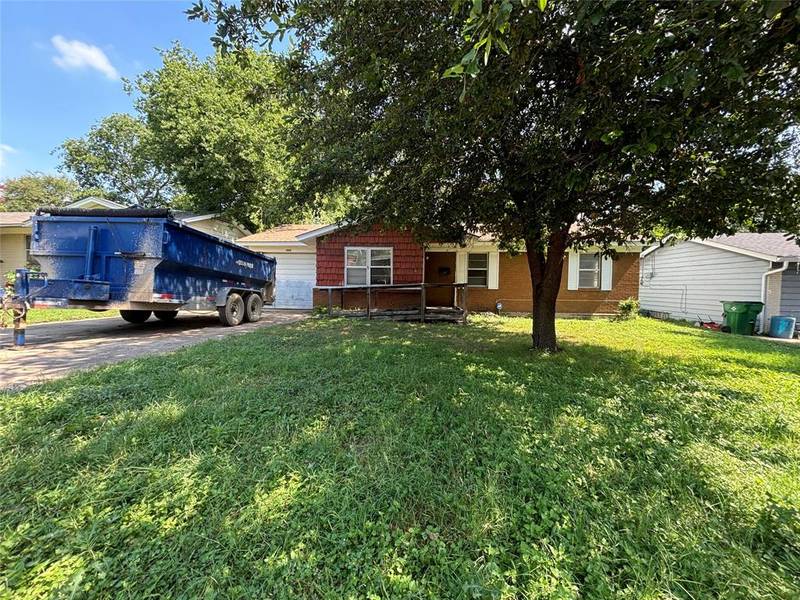 3941 Woodlane Avenue, Haltom City, TX 76117