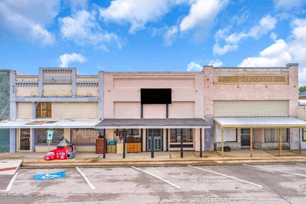 Edgewood, TX 75117,209 E N Front Street