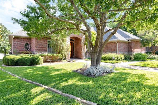 6504 Klamath Road, Fort Worth, TX 76116