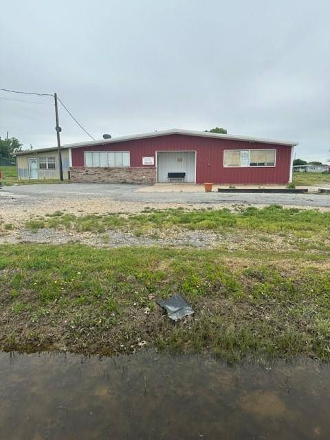 21136 HWY 56, Southmayd, TX 76268