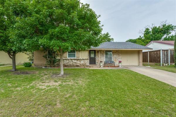 213 Island Drive, Richardson, TX 75081