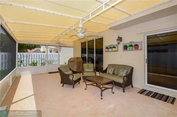 Weston, FL 33326,928 Opal Te