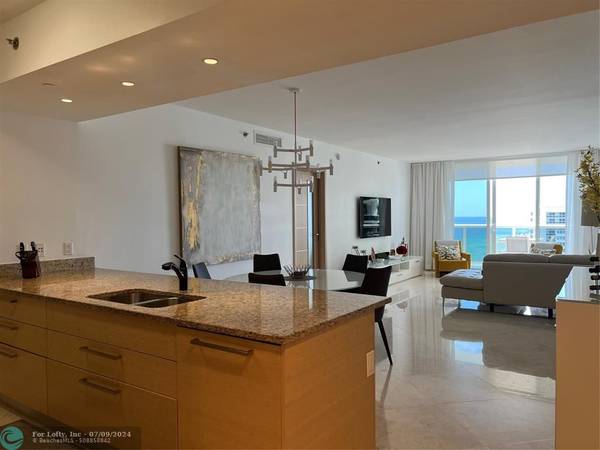 Hallandale Beach, FL 33009,1830 S Ocean Dr  #2203