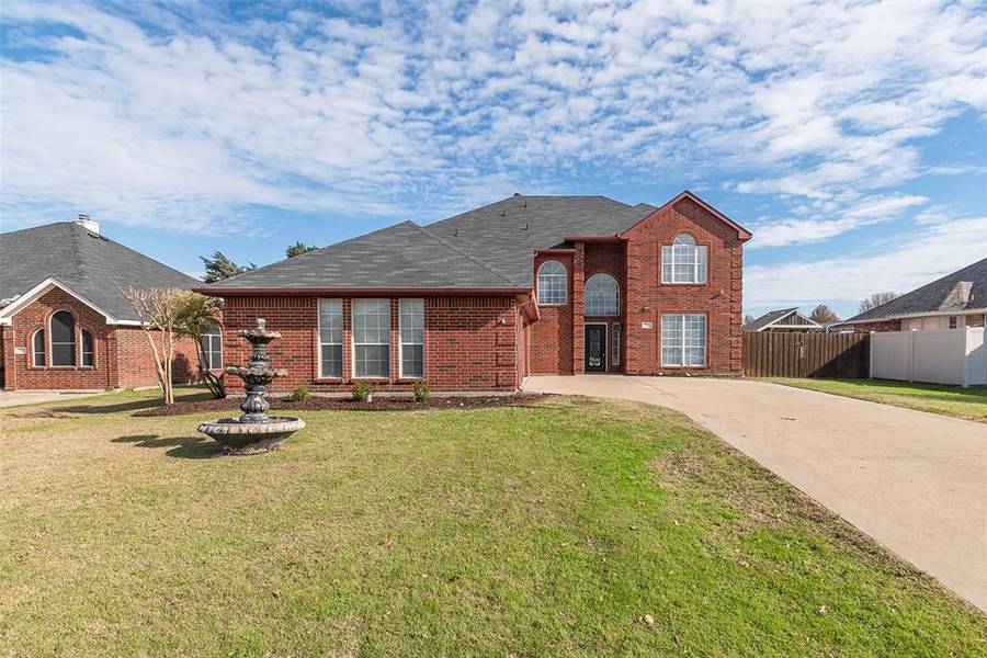 251 Cobblestone Circle, Red Oak, TX 75154