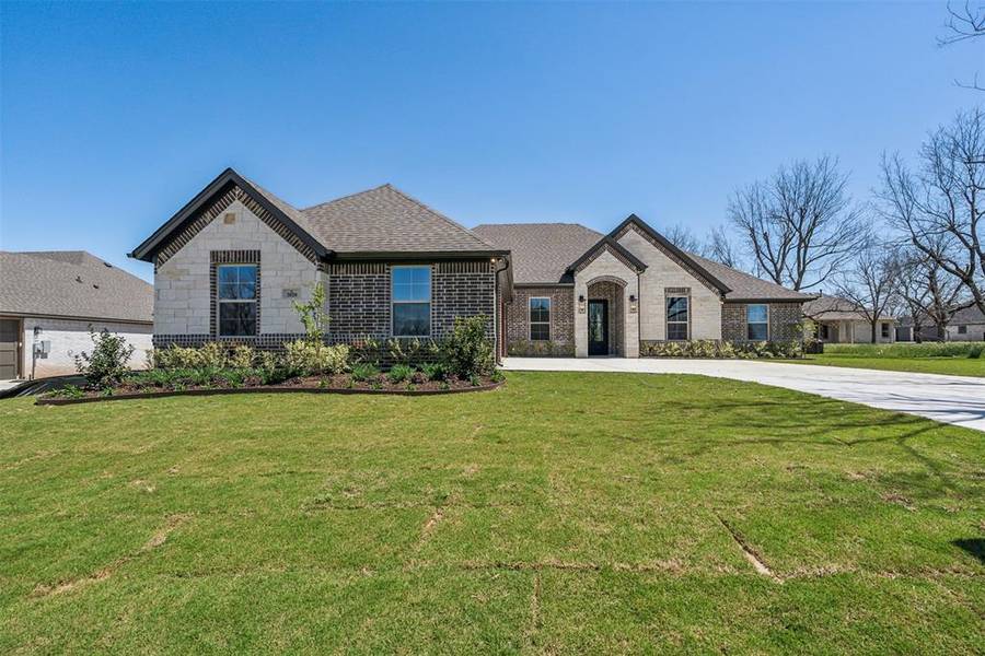 3020 Hazlewood Road, Granbury, TX 76049