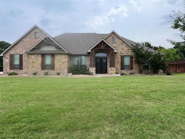 2520 Kimberly Court,  Midlothian,  TX 76065