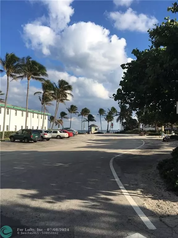 Deerfield Beach, FL 33441,Address not disclosed