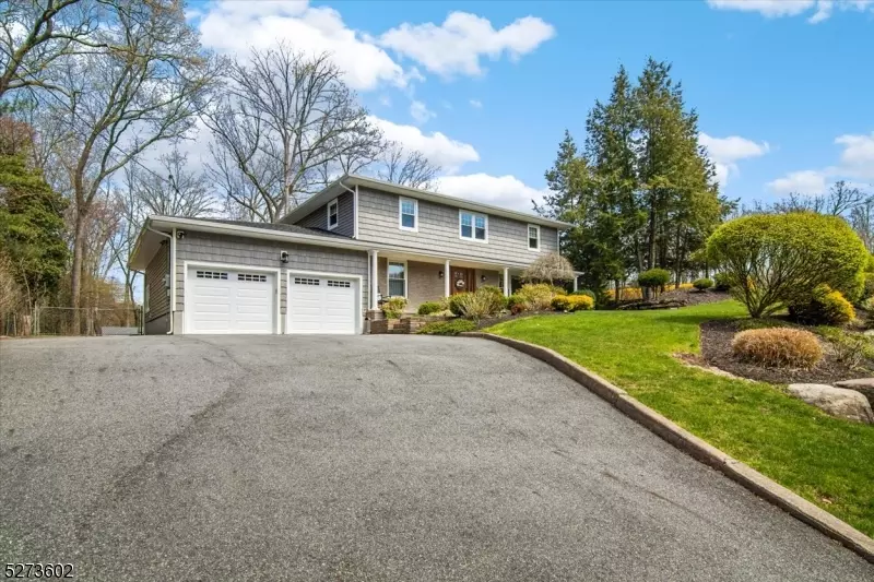 21 Tulip Ter, Wayne Twp., NJ 07470