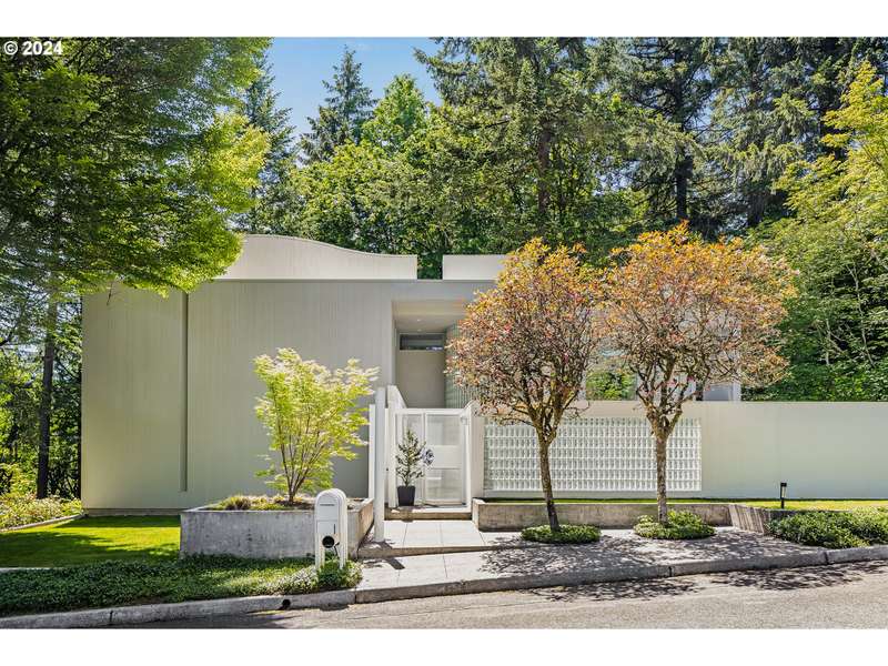 3232 SW UPPER CASCADE DR, Portland, OR 97205