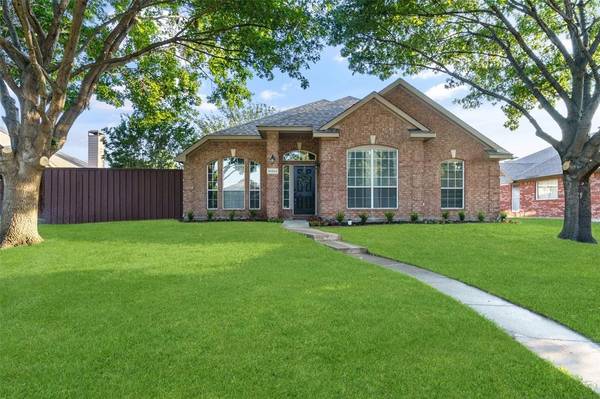 10804 Pineview Lane,  Frisco,  TX 75035