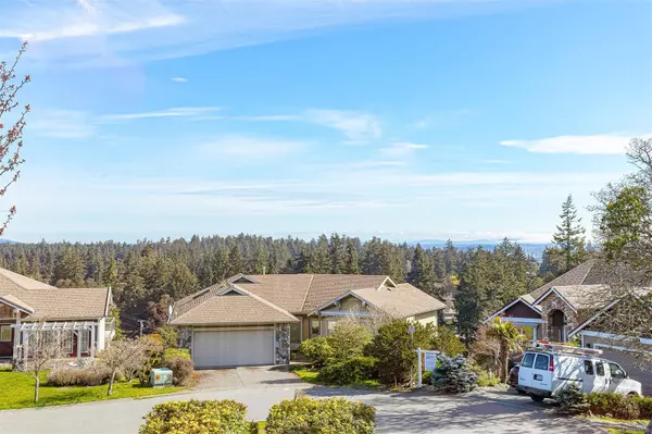 Colwood, BC V9C 3S3,563 Tory Pl