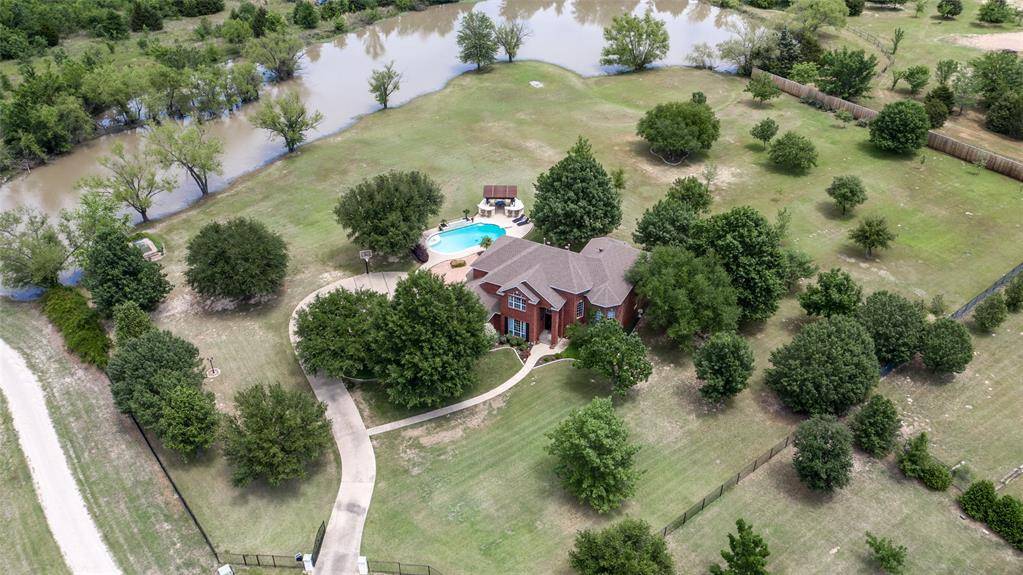 3985 Tracy Lane, Greenville, TX 75402