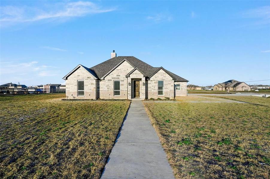 6037 Raspberry Lane, Joshua, TX 76058