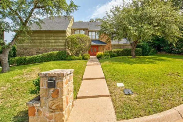 3903 Cross Hill Court, Arlington, TX 76016