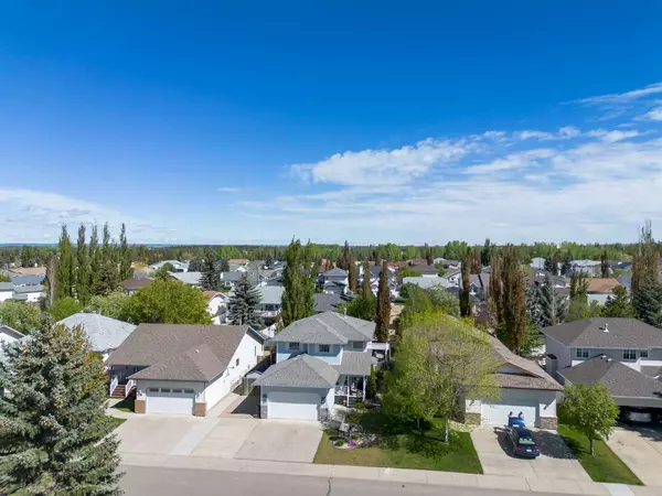 Red Deer, AB T4R 2M7,26 Doran CRES