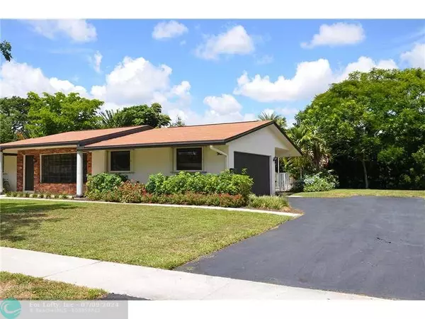 Plantation, FL 33317,701 RIDGEWOOD LN