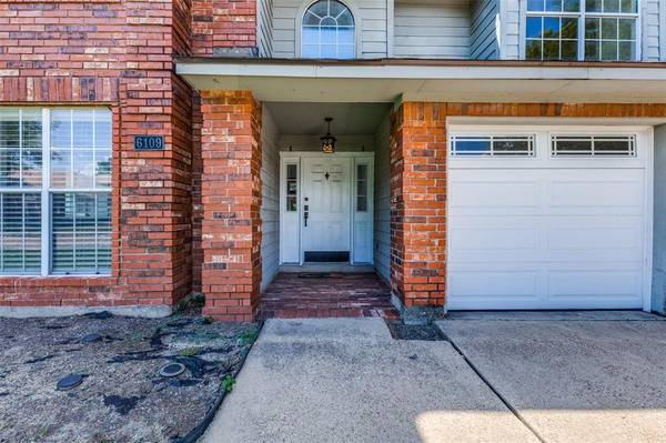 Rowlett, TX 75089,6109 Covington Drive