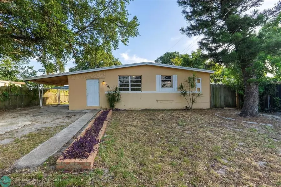 4610 SW 36th St, West Park, FL 33023